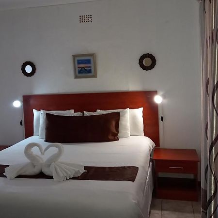 Rest Shade Bed And Breakfast Palapye Exterior foto